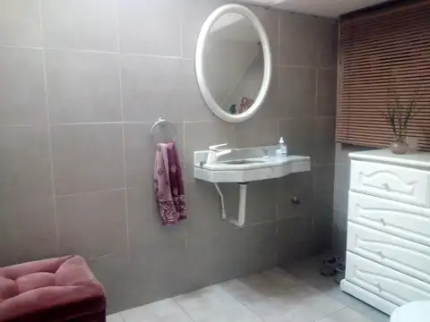 Casa en Alquiler en Quilmes, $ 800.000