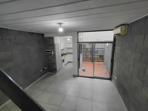 Depto Tipo Casa en Alquiler al Este