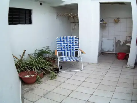 Depto.tipo casa de 8 ambientes en Venta en Almagro