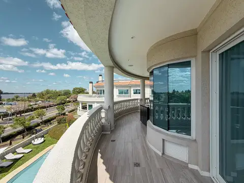 Departamento en Venta con 2 cocheras