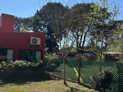 Casa en venta - 2 Dormitorios 2 Baños - Sierra de los Padres