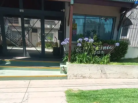 Colectora 12 de Octubre 600