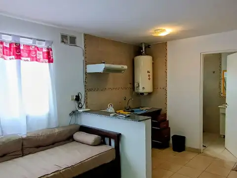 Depto Tipo Casa 2 ambientes con 1 baño