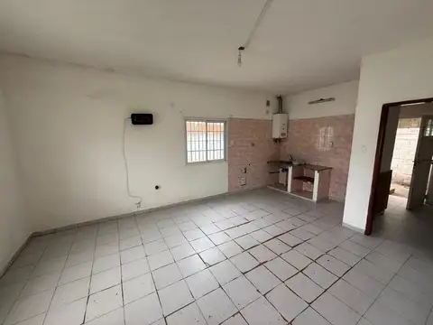 Casa en Alquiler en Villa Constitución, $ 400.000