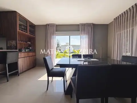 Casa en Solar de Álvarez