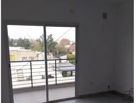 Departamento en Alquiler en Haedo Sur, $ 550.000
