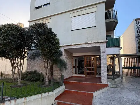 Departamento de DOS AMBIENTES en Ramos Mejía