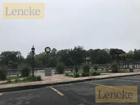 Lencke Vende - EXCELENTE FRACCION PARA CONSTRUIR EN PH