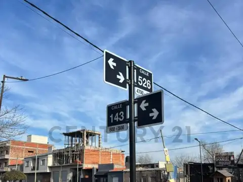 142 ENTRE 525 Y 526 , Piso 0