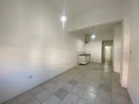 Depto Tipo Casa en Venta en Valentin Alsina, USD 39.000