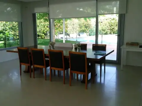 Casa en Venta en Pilar, USD 700.000