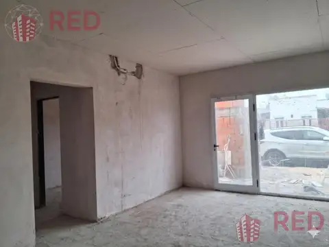 VENDE CASA A TERMINAR EN LOS VILLA CLEMENTINA
