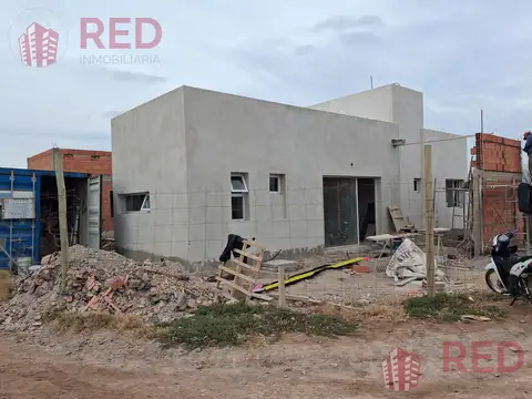 VENDE CASA A TERMINAR EN LOS VILLA CLEMENTINA