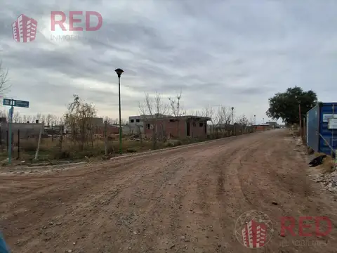 LOS JUNCOS  al 900