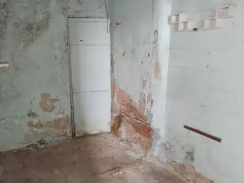 LOCAL+2 AMBIENTES CON TERRAZA LANUS