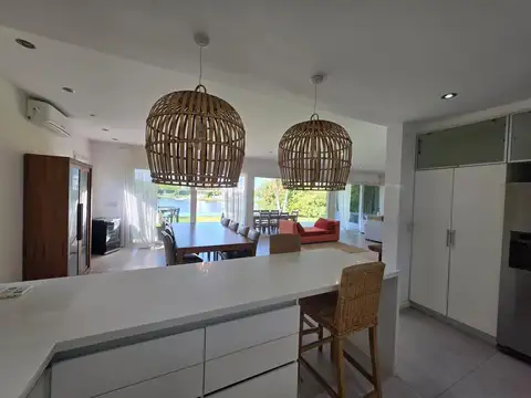 Casa en Alquiler al Noroeste