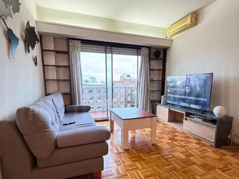 Garibaldi 100, Piso 8