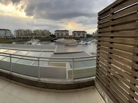 Monoambiente amoblado con vista a la bahia