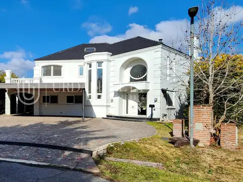 Casa en Venta de 5 dormitorios