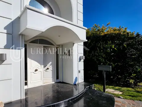 Casa en Venta en Ayres De Pilar, USD 1.390.000