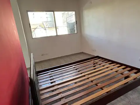 Monoambiente dividido en Av. Mosconi 2200 1°A