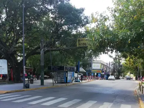 Local en Venta en Adrogue, USD 800.000