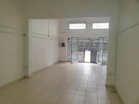 Avenida Almirante Brown 700