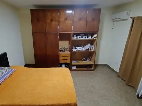 CASA A ESTRENAR :: SENSACIONAL :: CASEROS CENTRO :: CONSULTE
