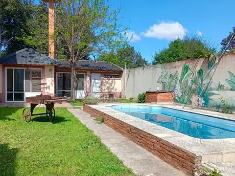 Casa 3 Amb Venta Burzaco Cochera Pileta y Quincho