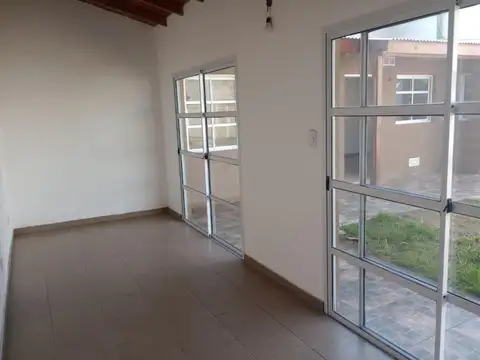 Depto Tipo Casa en Venta de 1 dormitorio