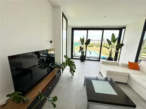 Casa en Alquiler de 4 dormitorios