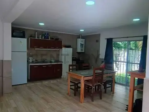 Casa 3 ambientes con 1 baño