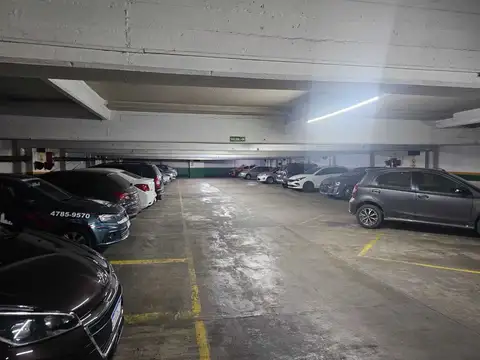 COCHERA A PASOS DEL  SUBTE D, JOSÉ HERNANDEZ.