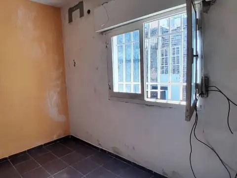 Depto Tipo Casa en Venta 40 años