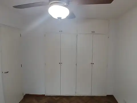 SEMIPISO FRENTE A PLAZA LÓPEZ