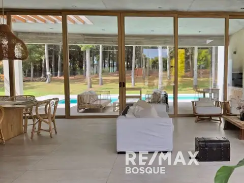 Casa en Venta en Barrio Senderos 2, USD 450.000