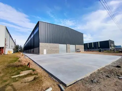 Galpón de 3200 m2 en venta y alquiler en Polo Industrial Ezeiza.