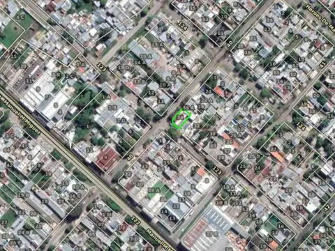 Edificio Comercial en venta - 2 dormitorios 1 baño 1 stud 9 boxes - 204 mts 2totales - Ensenada