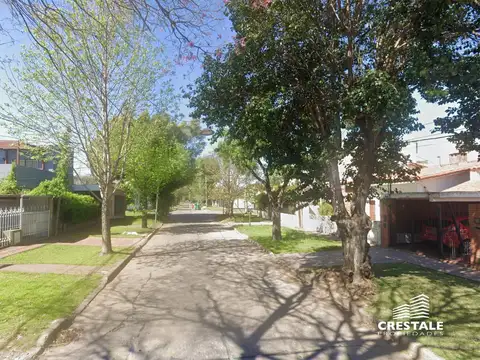 Casa 5 ambientes con 1 baño