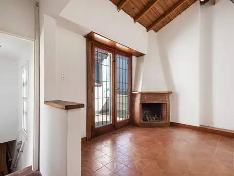 Casa en Venta con 6 cocheras