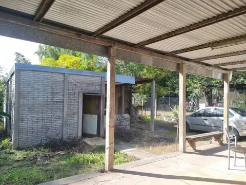 Casa 2 ambientes con 1 baño