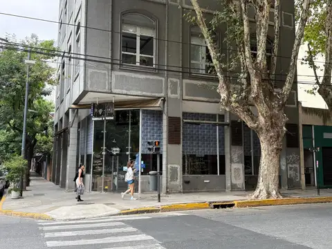 Local en Alquiler 25 años