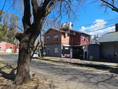 VENTA CASA 3 AMBIENTES TIPO DUPLEX CON COCHERA