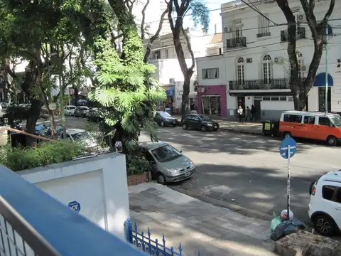 LACROZE, FEDERICO, AV. 2000