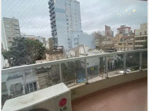 Departamento en Alquiler con 1 cocheras