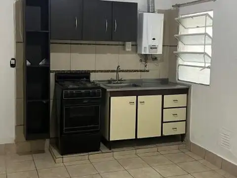 Depto Tipo Casa en Alquiler de 2 ambientes