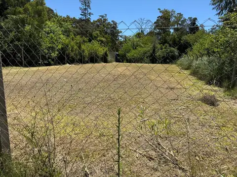 Terreno en Venta 20  mts Frente