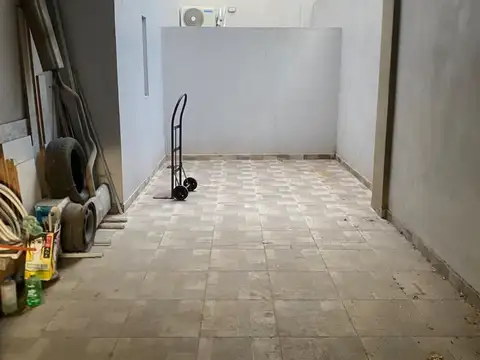 COCHERA DOBLE CUBIERTA + PATIO EN  VENTA   SANTOS LUGARES