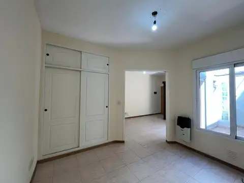 ALQUILER PH 2 AMB PB AMPLIO C PATIO MUY LUMINOSO