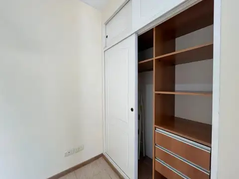 Depto Tipo Casa en Alquiler 66 años